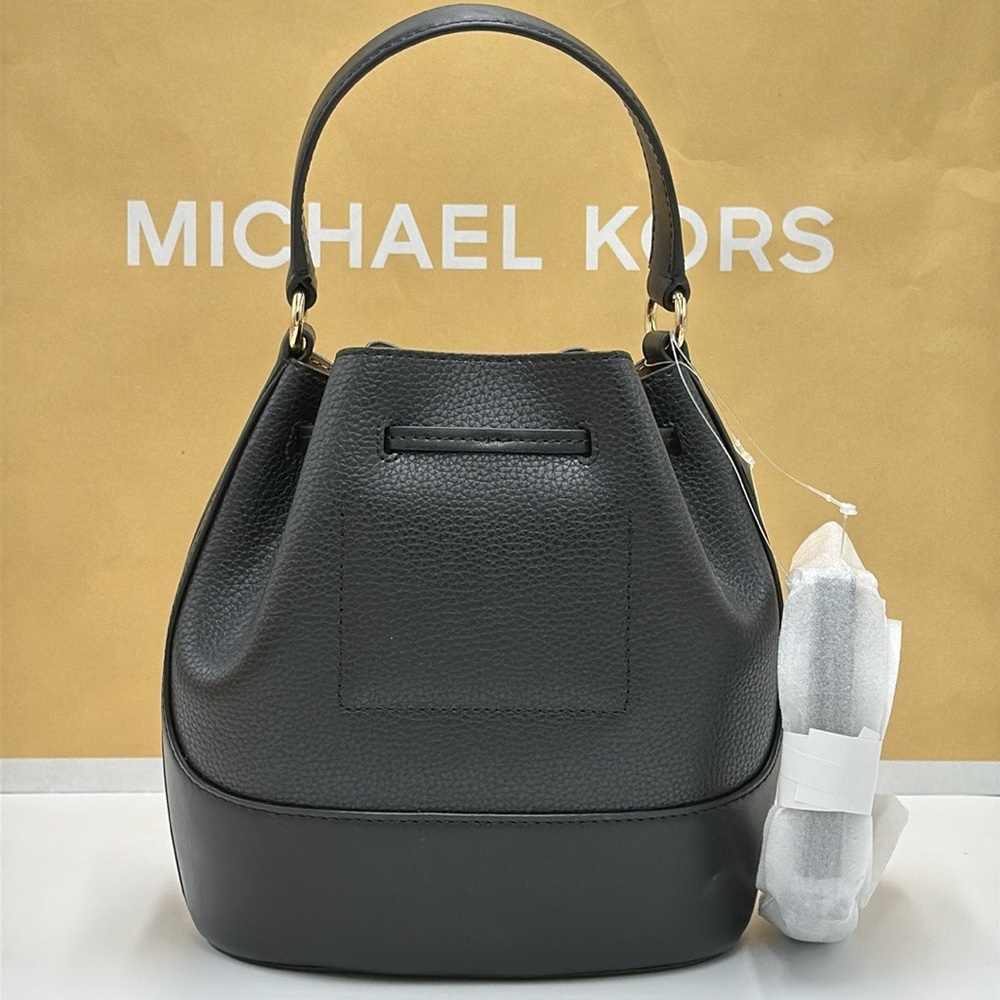 MICHAEL KORS  Reed Medium Pebbled Leather Bucket Bag Black NWT - Picture 3 of 14